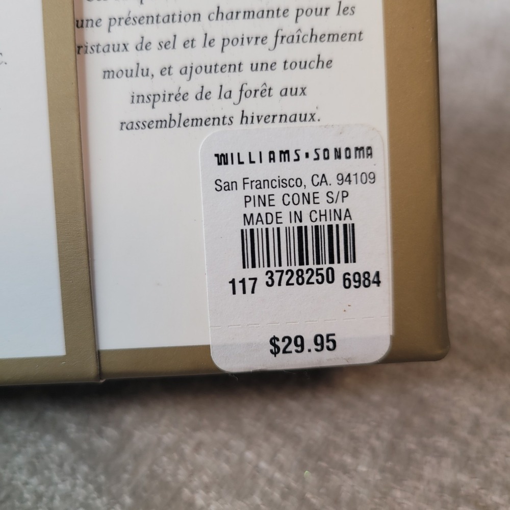 Williams Sonoma Pinecone Salt And Pepper Shakers NEW Old Stock Fall Thanksgiving - Picture 5 of 6